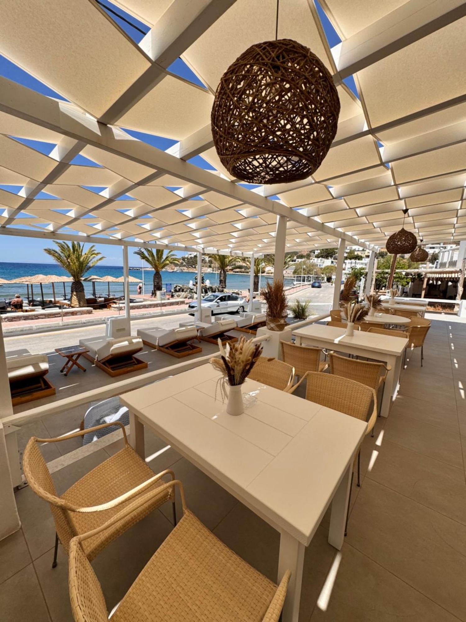 Blue Harmony Hotel Kini Eksteriør bilde