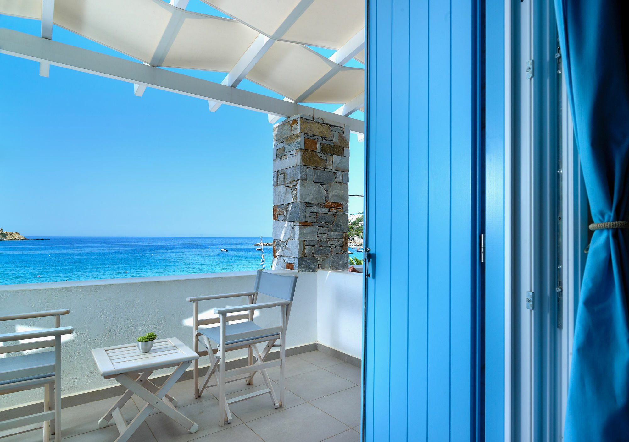 Blue Harmony Hotel Kini Eksteriør bilde