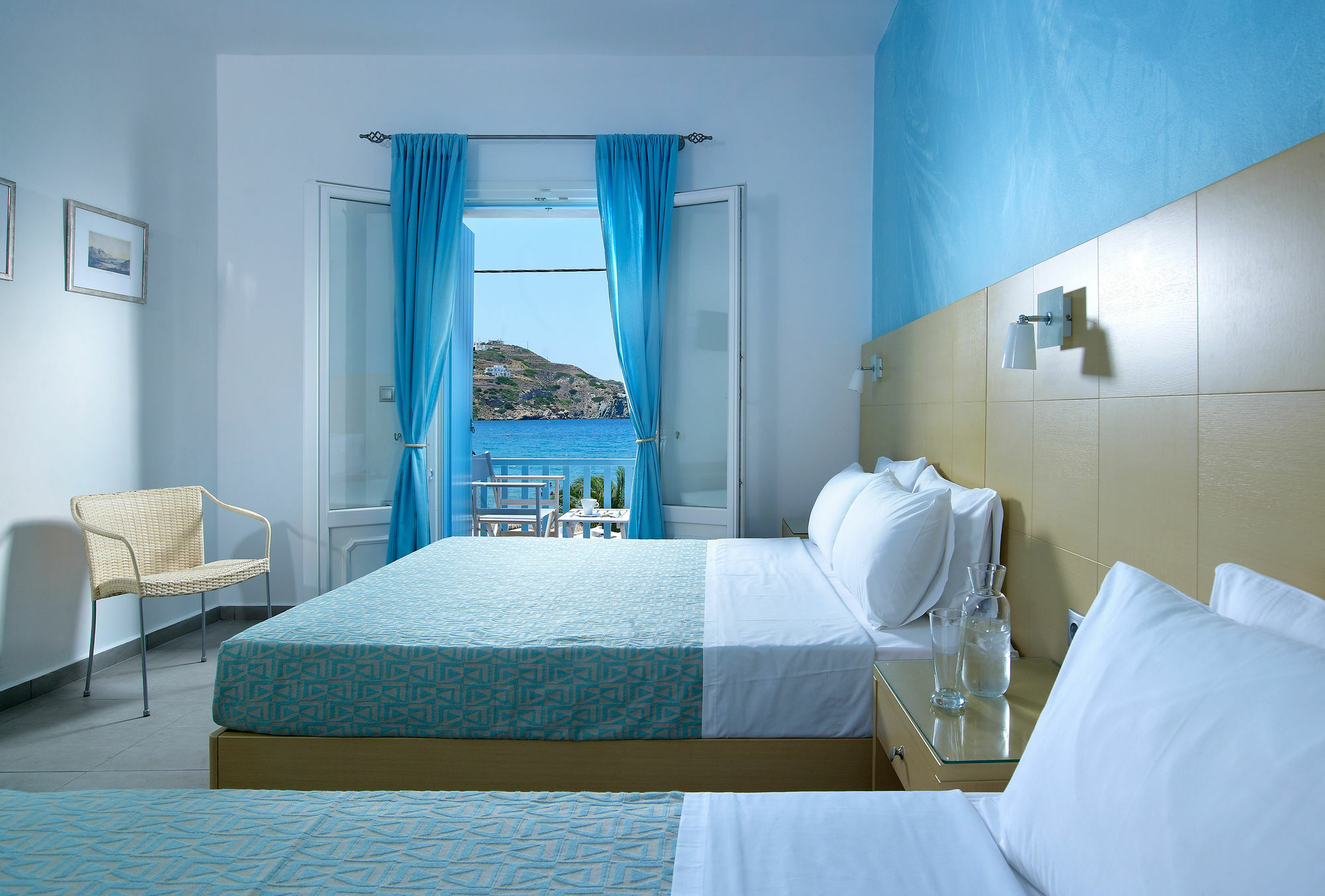 Blue Harmony Hotel Kini Eksteriør bilde